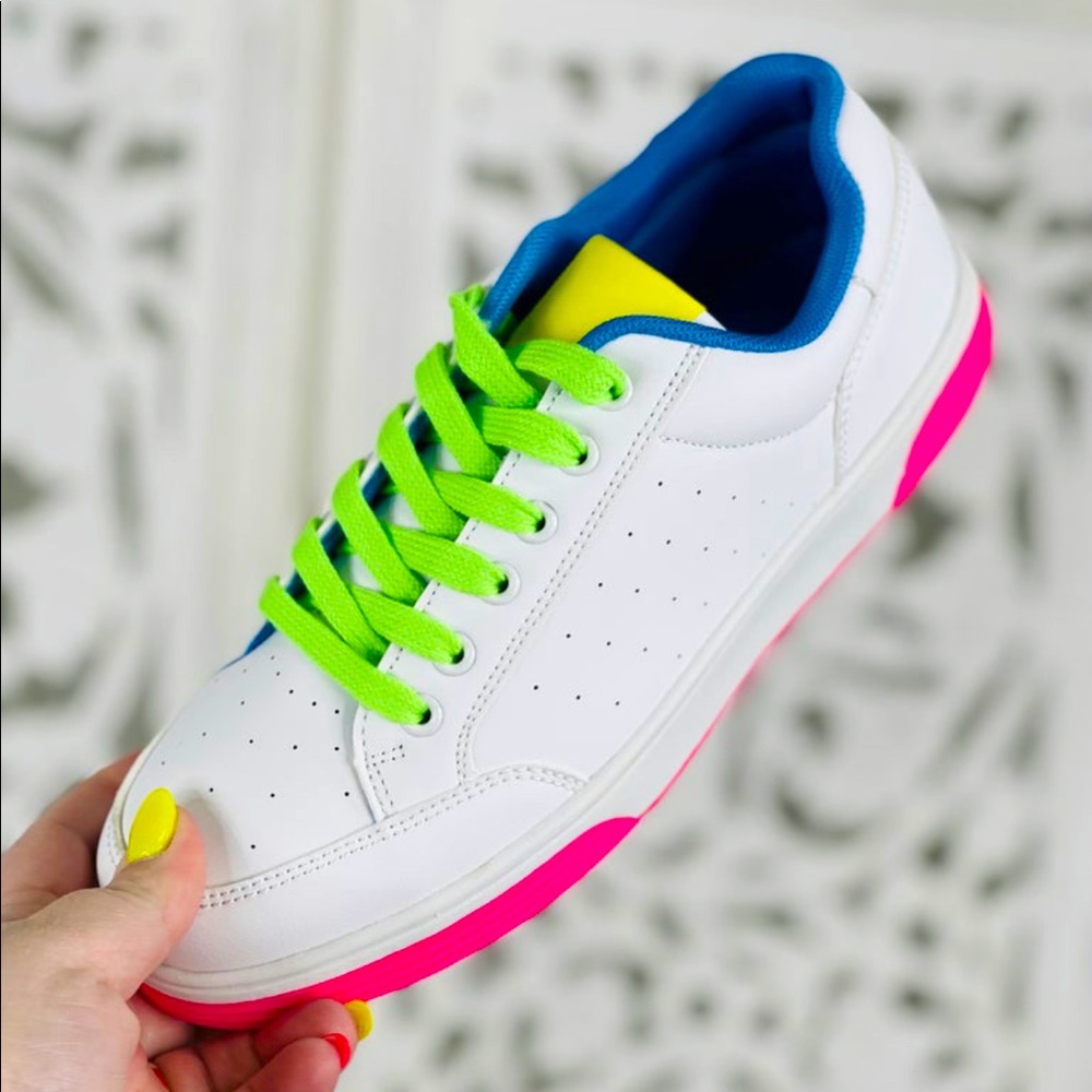 ✨NWT NEON COLORFUL WHITE ULTRA CUSHION SNEAKERS